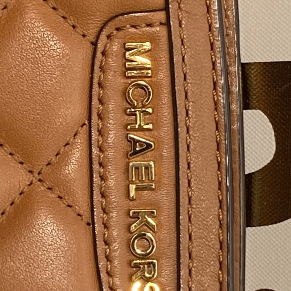 Michael Kors Brown Quilted Crossbody Bag - Picture 4 of 11